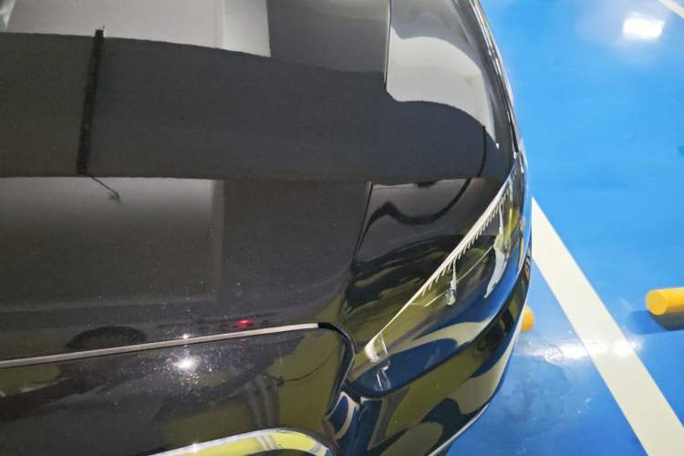 Used Mercedes-Benz E-Class New Energy 2023 E 350 e L Plug-in Hybrid Sedan Engine Bay Left