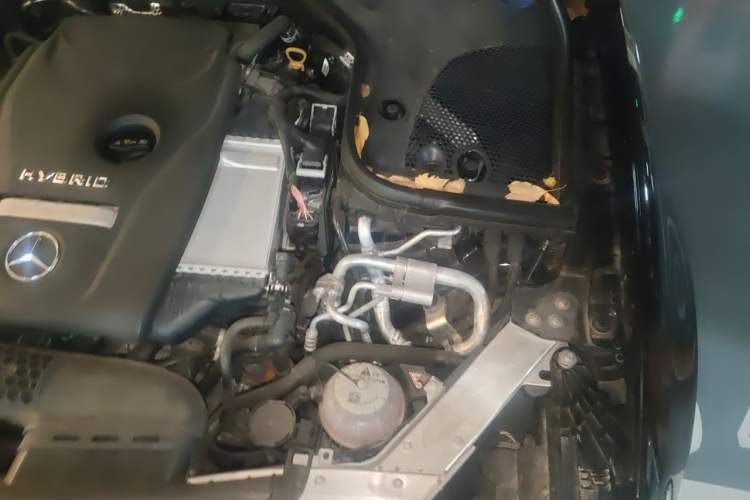 Used Mercedes-Benz E-Class New Energy 2023 E 350 e L Plug-in Hybrid Sports Sedan Engine Bay Left