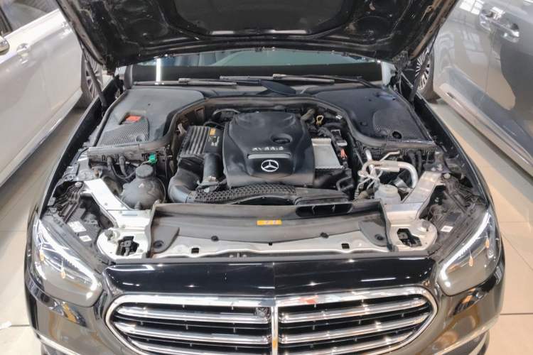 Used Mercedes-Benz E-Class New Energy 2023 E 350 e L Plug-in Hybrid Sedan Engine Bay