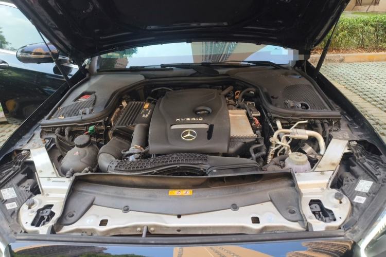 Used Mercedes-Benz E-Class New Energy 2023 E 350 e L Plug-in Hybrid Sedan Engine Bay