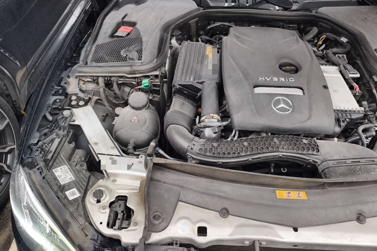 Used Mercedes-Benz E-Class New Energy 2023 E 350 e L Plug-in Hybrid Sedan Engine Bay Right
