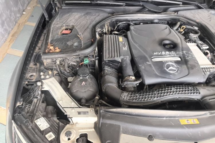 Used Mercedes-Benz E-Class New Energy 2023 E 350 e L Plug-in Hybrid Sedan Engine Bay Right