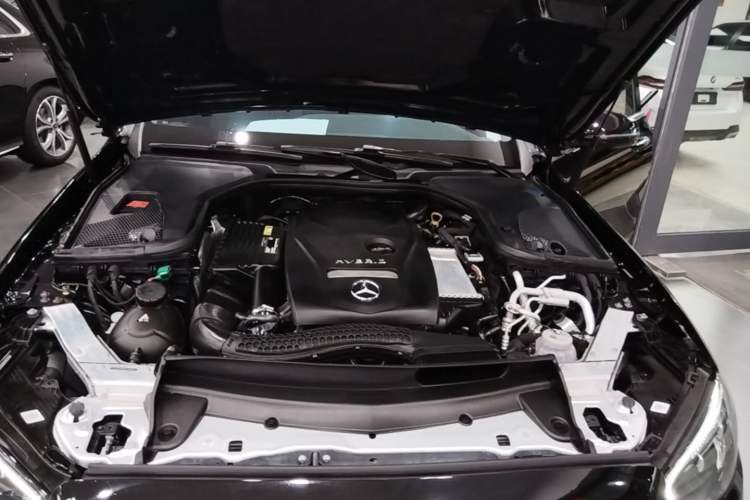 Used Mercedes-Benz E-Class New Energy 2023 E 350 e L Plug-in Hybrid Sedan Engine Bay