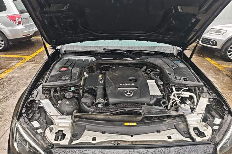 Used Mercedes-Benz E-Class New Energy 2023 E 350 e L Plug-in Hybrid Sedan Engine Bay