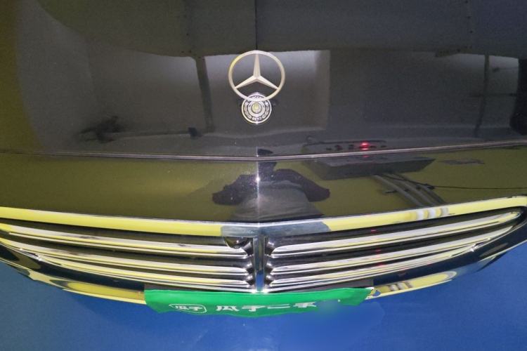 Used Mercedes-Benz E-Class New Energy 2023 E 350 e L Plug-in Hybrid Sedan Engine Bay