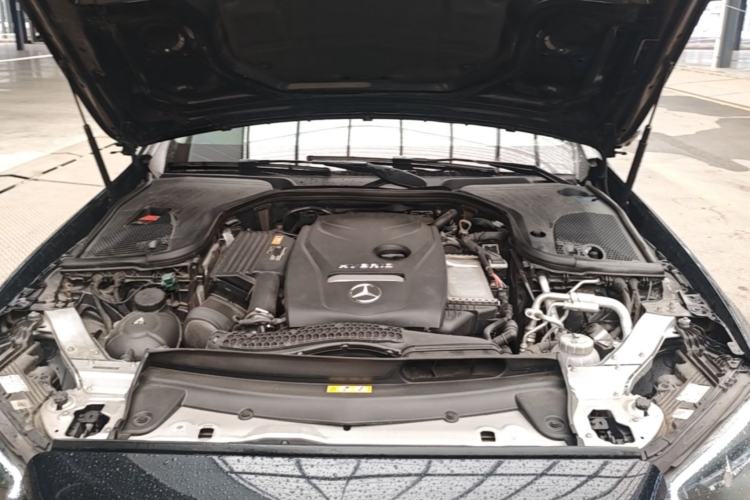 Used Mercedes-Benz E-Class New Energy 2023 E 350 e L Plug-in Hybrid Sedan Engine Bay