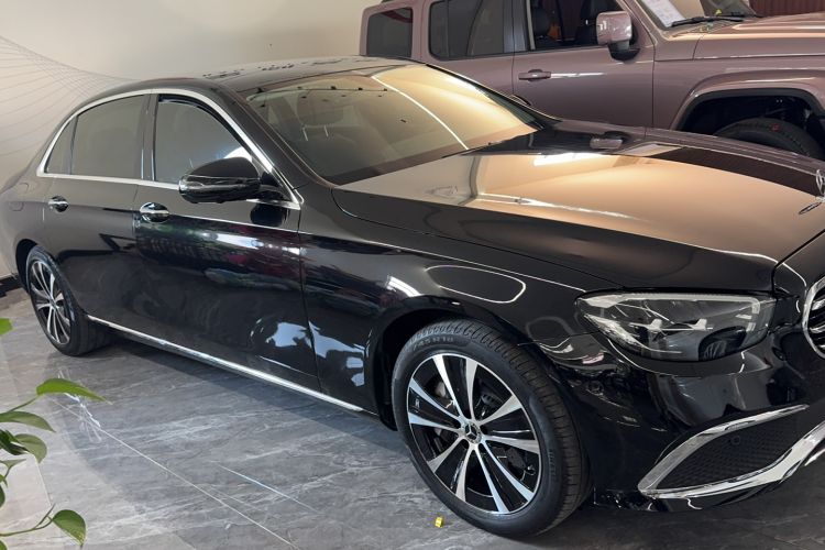 Used Mercedes-Benz E-Class New Energy 2023 E 350 e L Plug-in Hybrid Sedan Exterior 2
