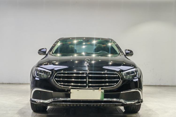 Used Mercedes-Benz E-Class New Energy 2023 E 350 e L Plug-in Hybrid Sports Sedan Exterior 2