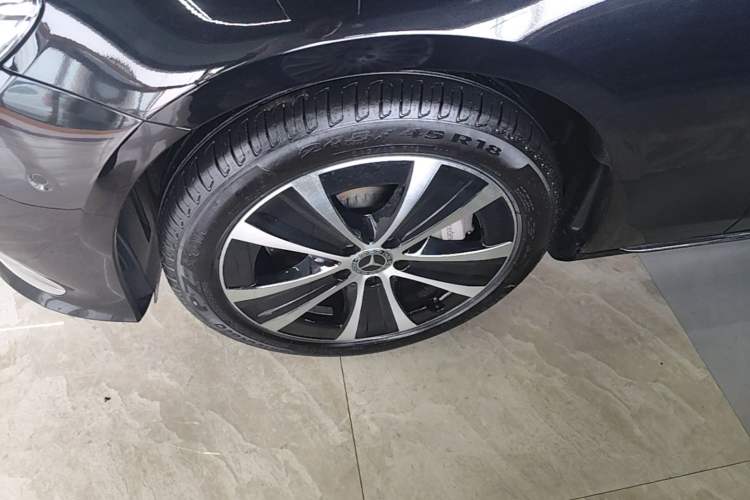 Used Mercedes-Benz E-Class New Energy 2023 E 350 e L Plug-in Hybrid Sedan Exterior 4