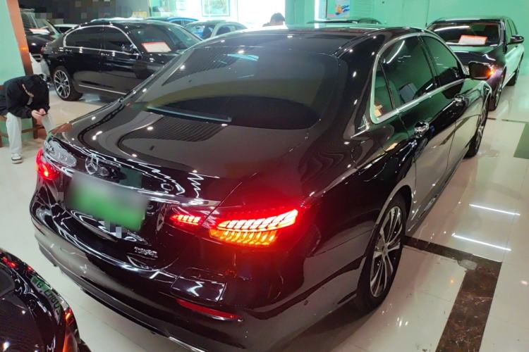 Used Mercedes-Benz E-Class New Energy 2023 E 350 e L Plug-in Hybrid Sports Sedan Exterior 5