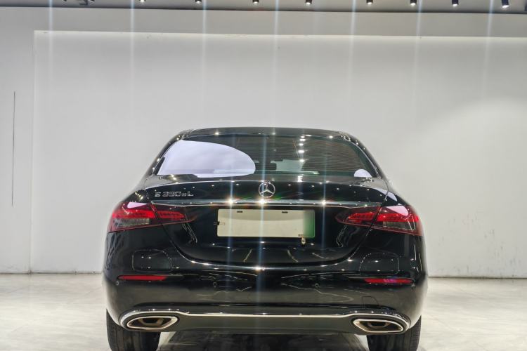 Used Mercedes-Benz E-Class New Energy 2023 E 350 e L Plug-in Hybrid Sports Sedan Exterior 5