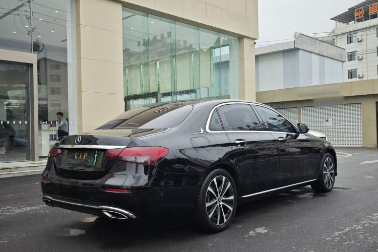 Used Mercedes-Benz E-Class New Energy 2023 E 350 e L Plug-in Hybrid Sedan Exterior 6
