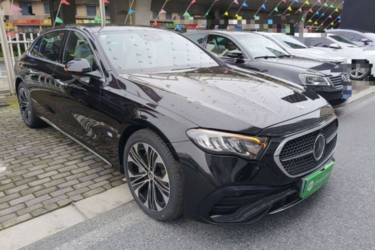 Used Mercedes-Benz E-Class New Energy 2023 E 350 e L Plug-in Hybrid Sports Sedan Front Right 45 Deg
