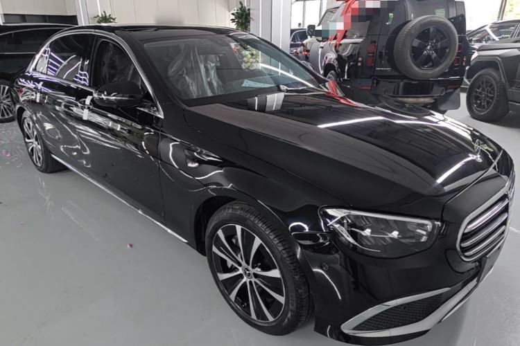 Used Mercedes-Benz E-Class New Energy 2023 E 350 e L Plug-in Hybrid Sedan Front Right 45 Deg