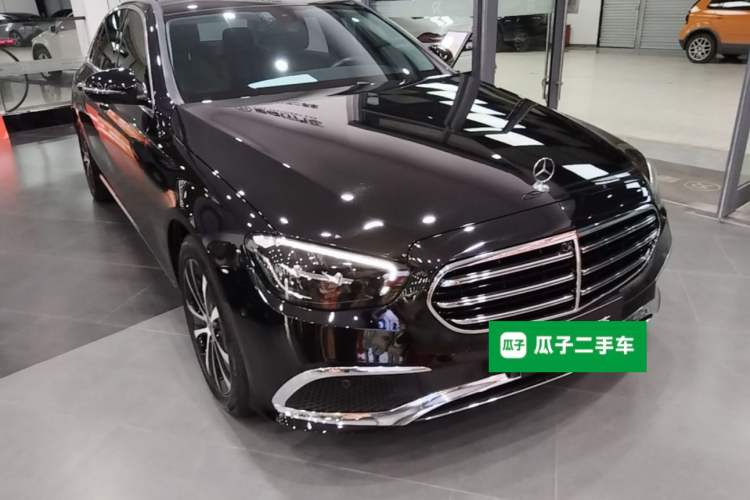 Used Mercedes-Benz E-Class New Energy 2023 E 350 e L Plug-in Hybrid Sedan Front Right 45 Deg