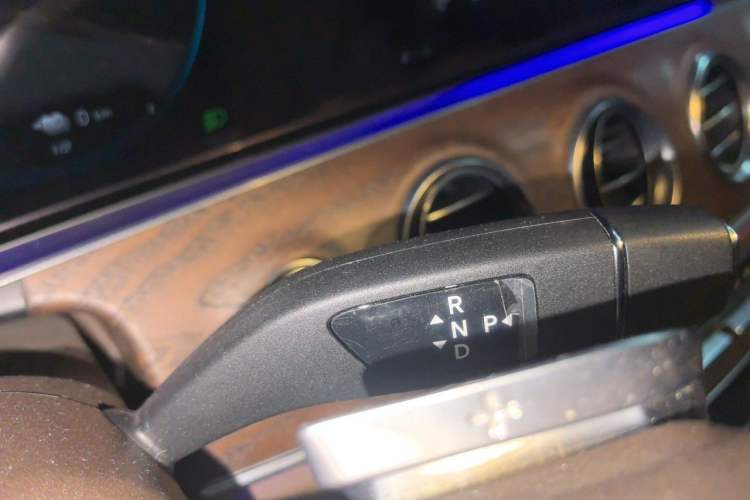 Used Mercedes-Benz E-Class New Energy 2023 E 350 e L Plug-in Hybrid Sedan Gear Lever