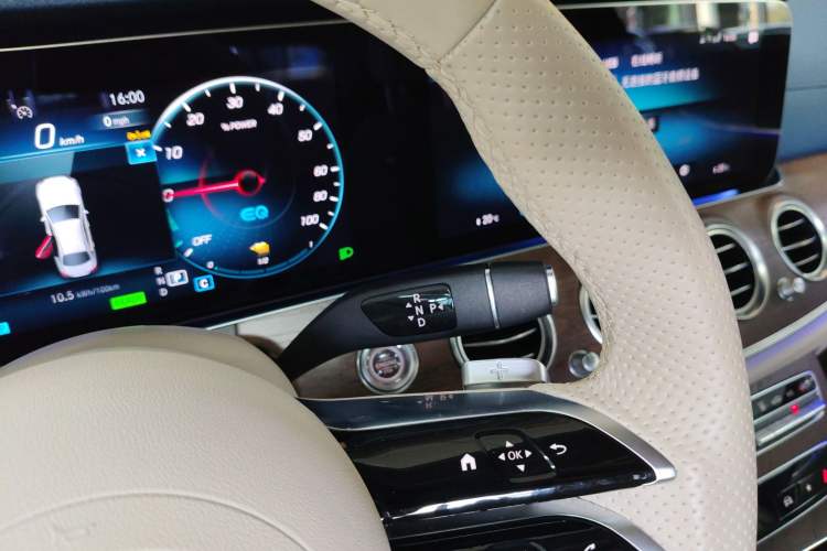 Used Mercedes-Benz E-Class New Energy 2023 E 350 e L Plug-in Hybrid Sports Sedan Gear Lever
