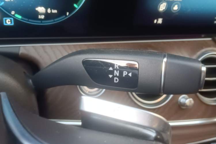 Used Mercedes-Benz E-Class New Energy 2023 E 350 e L Plug-in Hybrid Sedan Gear Lever