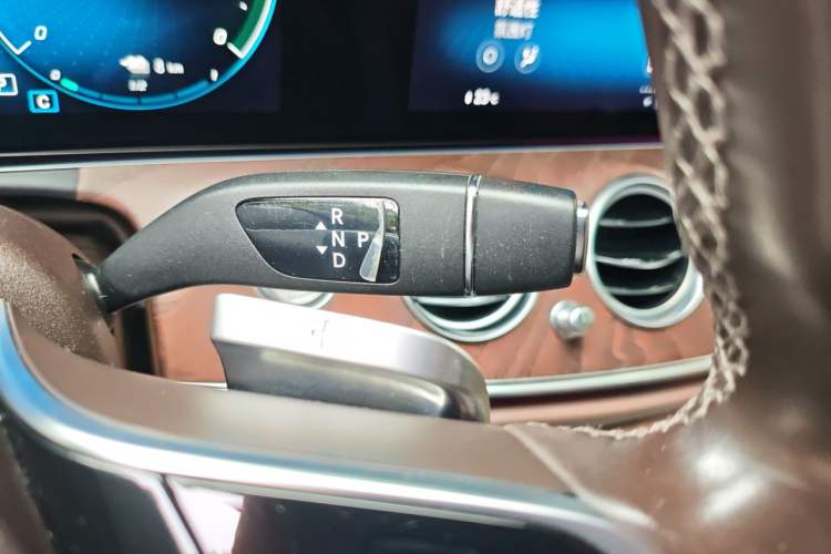 Used Mercedes-Benz E-Class New Energy 2023 E 350 e L Plug-in Hybrid Sedan Gear Lever