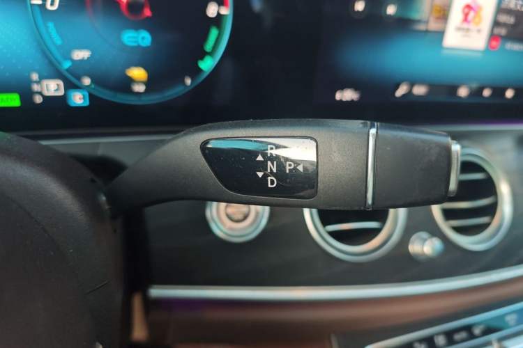Used Mercedes-Benz E-Class New Energy 2023 E 350 e L Plug-in Hybrid Sedan Gear Lever