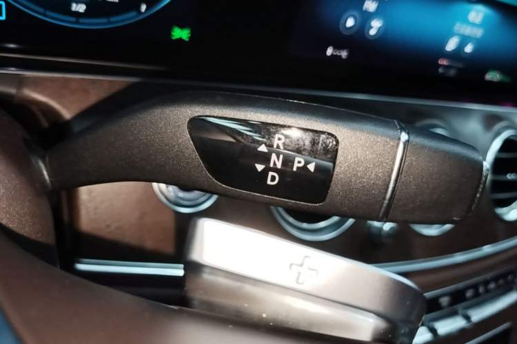 Used Mercedes-Benz E-Class New Energy 2023 E 350 e L Plug-in Hybrid Sedan Gear Lever