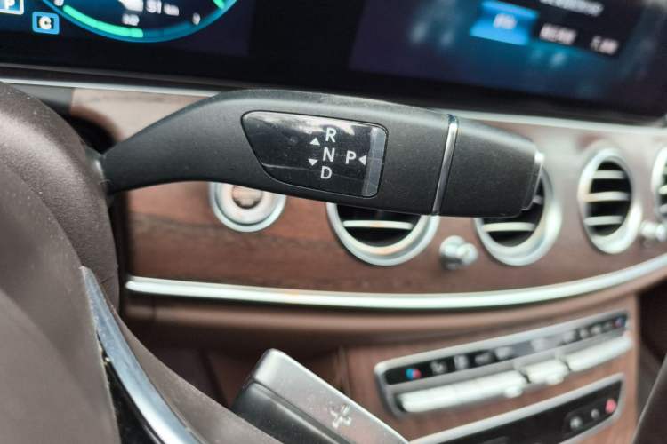 Used Mercedes-Benz E-Class New Energy 2023 E 350 e L Plug-in Hybrid Sedan Gear Lever