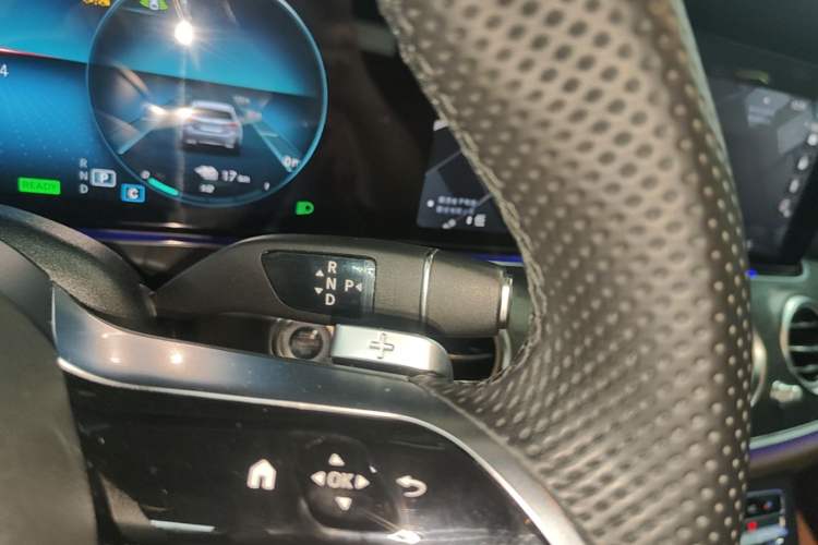 Used Mercedes-Benz E-Class New Energy 2023 E 350 e L Plug-in Hybrid Sports Sedan Gear Lever