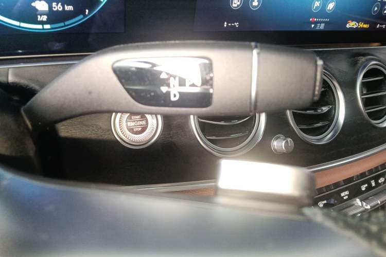 Used Mercedes-Benz E-Class New Energy 2023 E 350 e L Plug-in Hybrid Sports Sedan Gear Lever