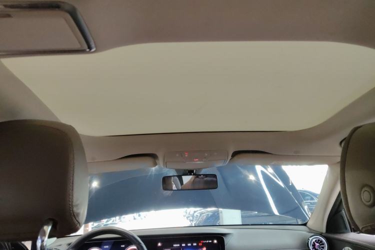 Used Mercedes-Benz E-Class New Energy 2023 E 350 e L Plug-in Hybrid Sedan Headliner