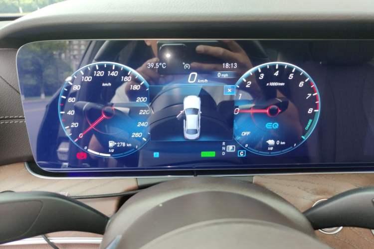 Used Mercedes-Benz E-Class New Energy 2023 E 350 e L Plug-in Hybrid Sedan Instrument Cluster