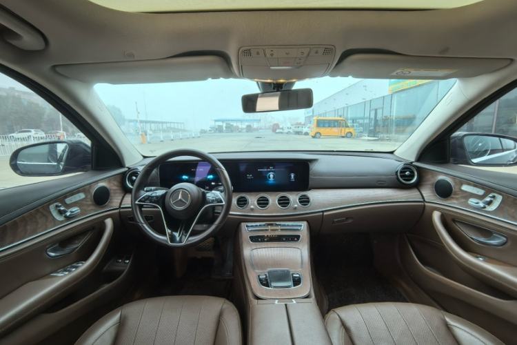 Used Mercedes-Benz E-Class New Energy 2023 E 350 e L Plug-in Hybrid Sedan Interior 1