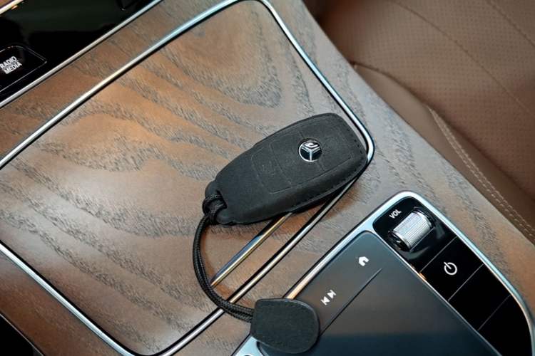 Used Mercedes-Benz E-Class New Energy 2023 E 350 e L Plug-in Hybrid Sedan Interior 1