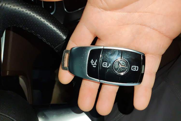 Used Mercedes-Benz E-Class New Energy 2023 E 350 e L Plug-in Hybrid Sports Sedan Interior 1