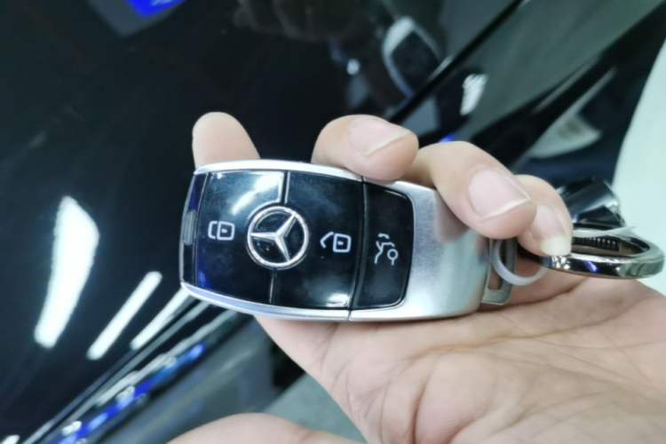 Used Mercedes-Benz E-Class New Energy 2023 E 350 e L Plug-in Hybrid Sedan Interior 1