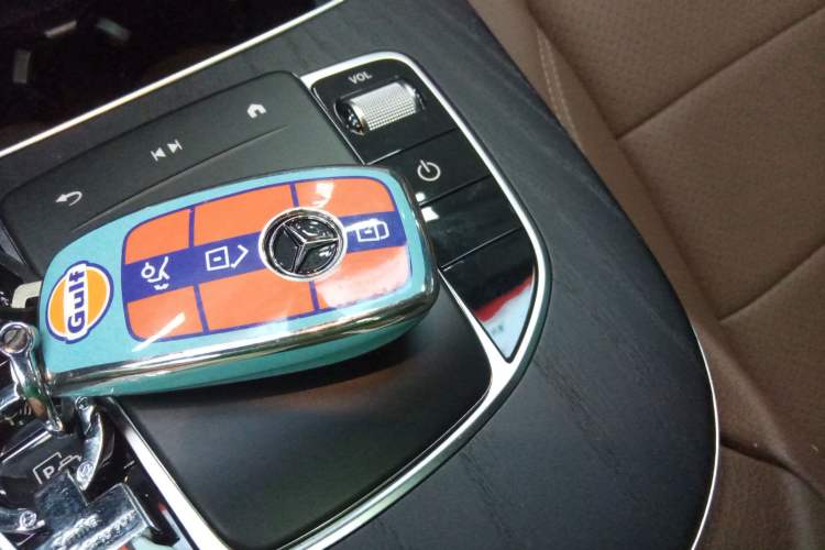 Used Mercedes-Benz E-Class New Energy 2023 E 350 e L Plug-in Hybrid Sports Sedan Interior 1