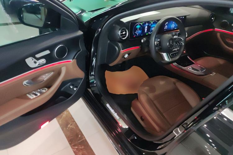 Used Mercedes-Benz E-Class New Energy 2023 E 350 e L Plug-in Hybrid Sports Sedan Interior 3