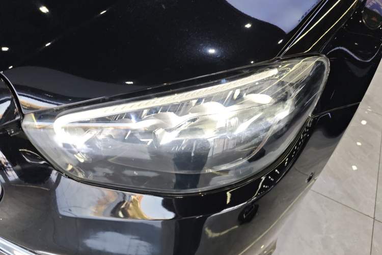 Used Mercedes-Benz E-Class New Energy 2023 E 350 e L Plug-in Hybrid Sports Sedan Left Front Headlight