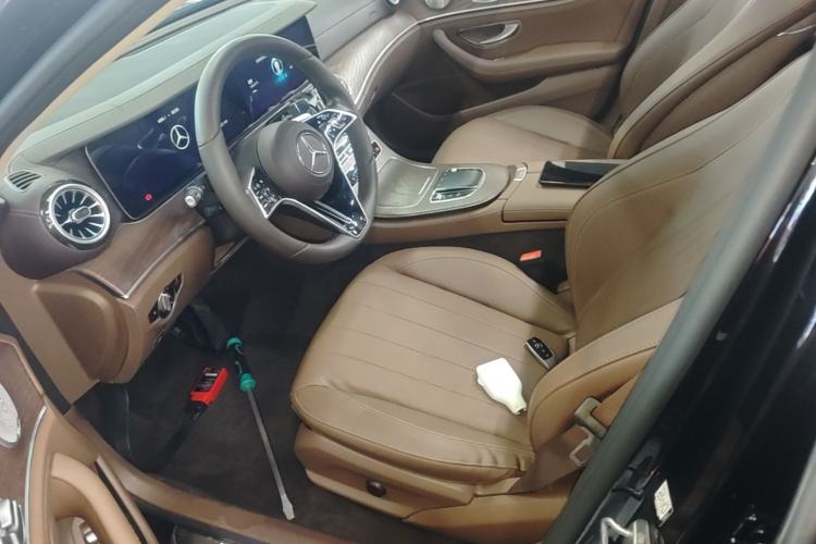 Used Mercedes-Benz E-Class New Energy 2023 E 350 e L Plug-in Hybrid Sedan Left Front Seat