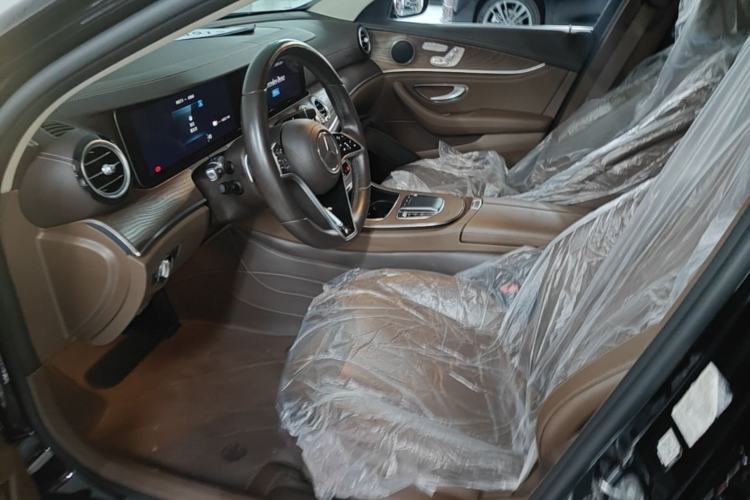 Used Mercedes-Benz E-Class New Energy 2023 E 350 e L Plug-in Hybrid Sedan Left Front Seat