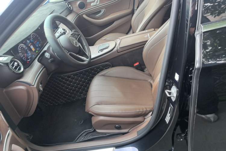 Used Mercedes-Benz E-Class New Energy 2023 E 350 e L Plug-in Hybrid Sedan Left Front Seat