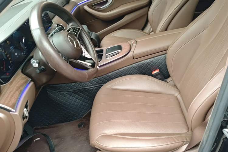 Used Mercedes-Benz E-Class New Energy 2023 E 350 e L Plug-in Hybrid Sedan Left Front Seat