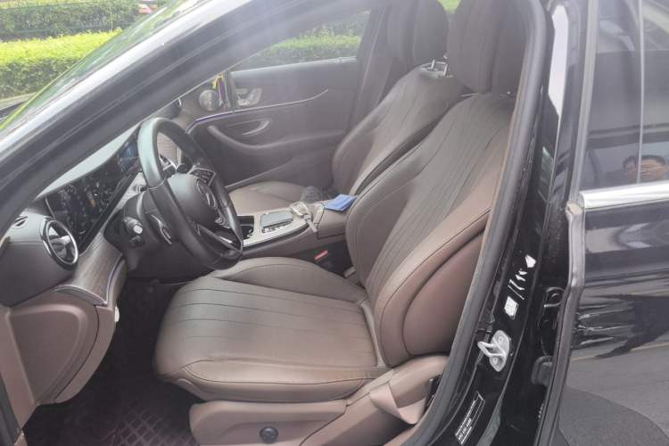 Used Mercedes-Benz E-Class New Energy 2023 E 350 e L Plug-in Hybrid Sedan Left Front Seat