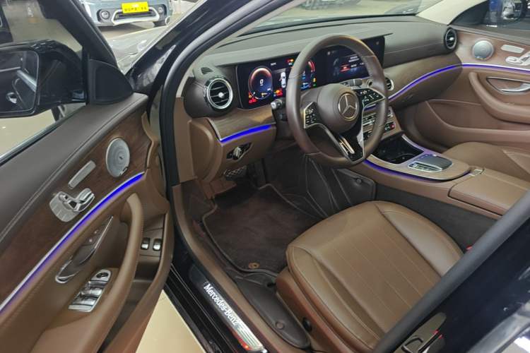 Used Mercedes-Benz E-Class New Energy 2023 E 350 e L Plug-in Hybrid Sedan Left Front Seat