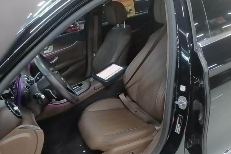 Used Mercedes-Benz E-Class New Energy 2023 E 350 e L Plug-in Hybrid Sedan Left Front Seat