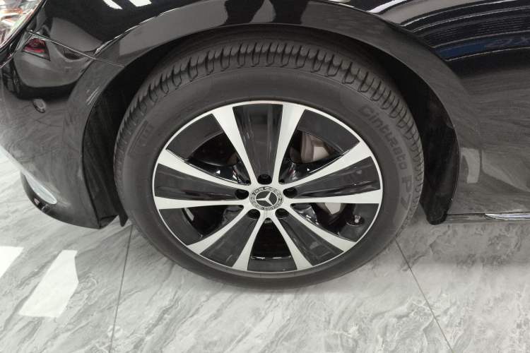 Used Mercedes-Benz E-Class New Energy 2023 E 350 e L Plug-in Hybrid Sedan Left Front Wheel Hub