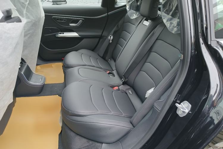 Used Mercedes-Benz E-Class New Energy 2023 E 350 e L Plug-in Hybrid Sports Sedan Left Rear Seat