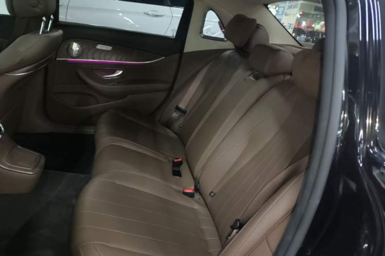 Used Mercedes-Benz E-Class New Energy 2023 E 350 e L Plug-in Hybrid Sedan Left Rear Seat