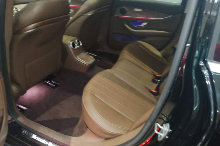 Used Mercedes-Benz E-Class New Energy 2023 E 350 e L Plug-in Hybrid Sedan Left Rear Seat