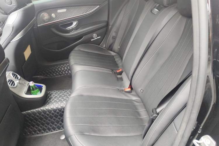 Used Mercedes-Benz E-Class New Energy 2023 E 350 e L Plug-in Hybrid Sedan Left Rear Seat