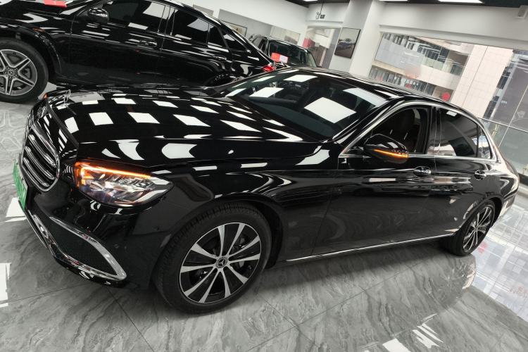 Used Mercedes-Benz E-Class New Energy 2023 E 350 e L Plug-in Hybrid Sedan Left Side
